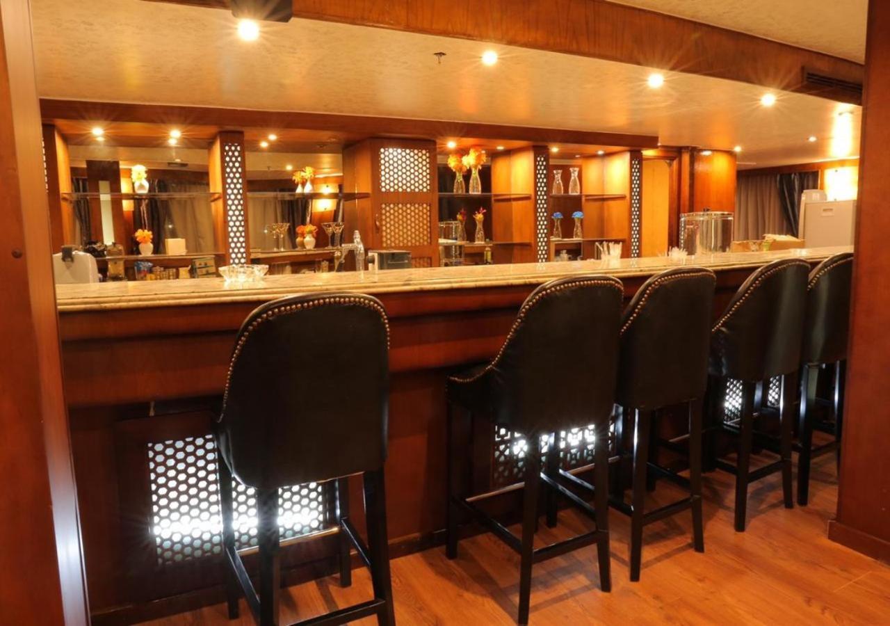 Nile Cruise Al Nabiltan Every Saturday From Luxor 4 Nights & Every Wednesday From Aswan 3 Nights Al Karnak Exterior foto